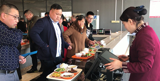 新藍(lán)智慧餐臺(tái)熱銷中，智慧餐飲優(yōu)選新藍(lán)